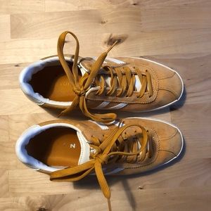 Tretorn Mustard Yellow Sneakers